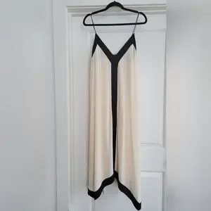 【Massimo Dutti】Long dress with contrast ribbons Long dress with contrast ribbons · Khaki · Smart / Dresses